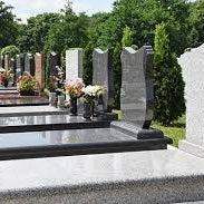 Top Headstone Materials: Pros, Cons, and Best Choices for Longevity